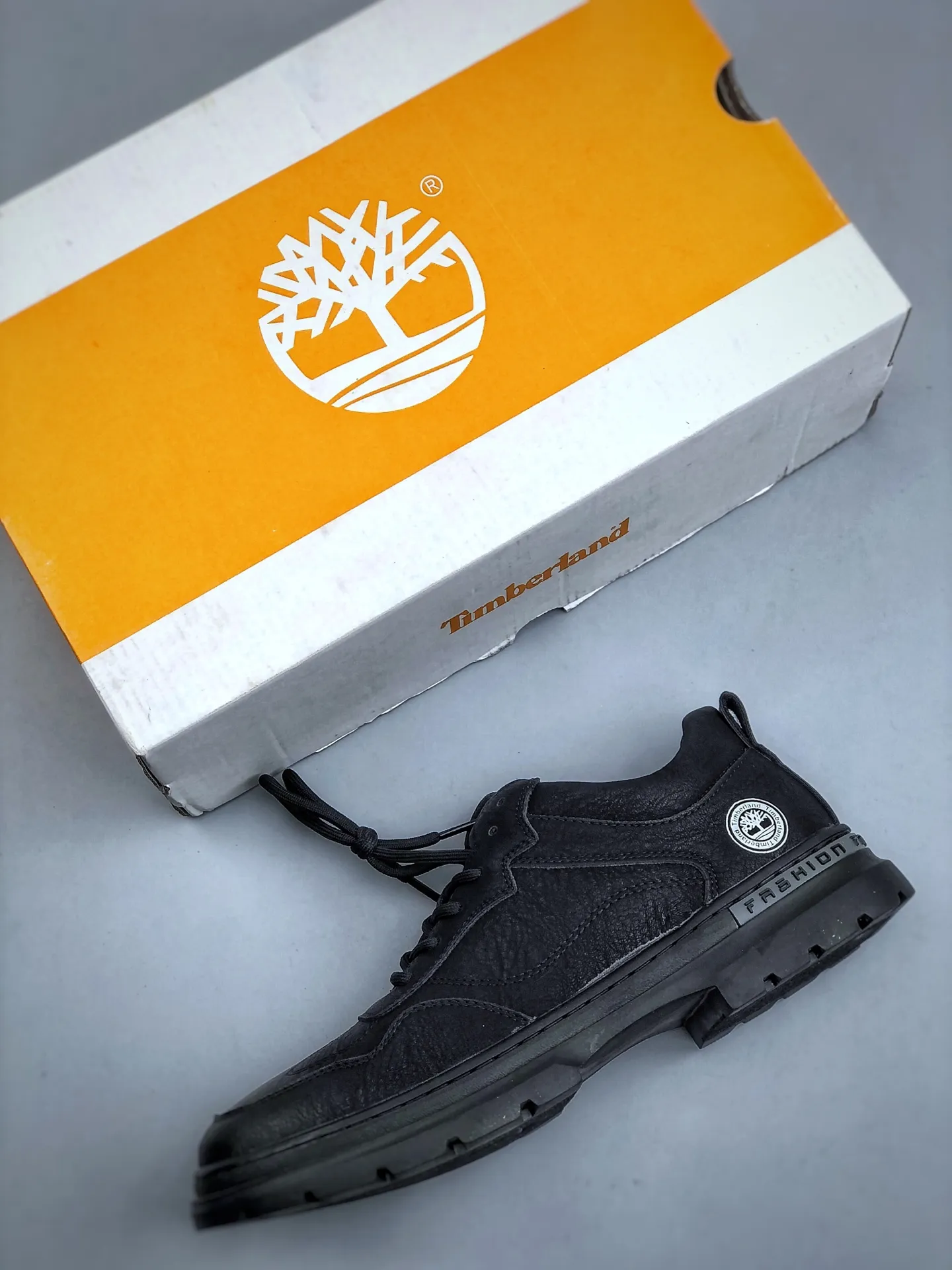 Local self-pickup💰520 Support store/Timberland Timberland classic 25ss new low-cut classic re-engineered brand new upgrade Guangdong factory quality original box original packaging The fabric is made of Italian top frosted cowhide with anti-odor and anti-corrosion genuine leather latex insoles to give you a perfect wearing experience High-quality and durable, a must-have for sportsmen Specially designed to treat those who are not handsome High-quality feet with first-class feel Exclusive supply Official item number: TB23066 Size: 38-44
